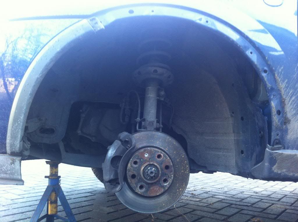 How to prevent you front wheel arch trims falling off! *Tutorial