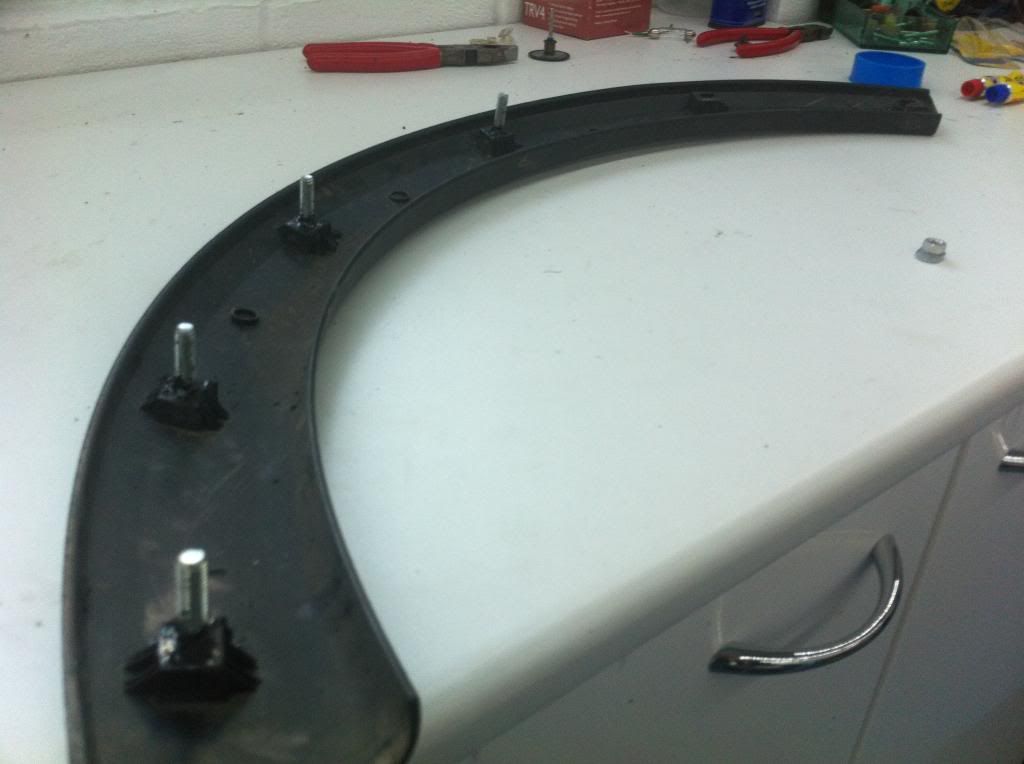 How to prevent you front wheel arch trims falling off! *Tutorial