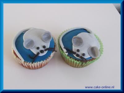 http://i1207.photobucket.com/albums/bb469/cake-online/Taarten%20en%20cupcakes/muisjes.jpg