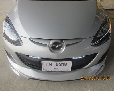 MAZDA2--DAYLIGHT.jpg