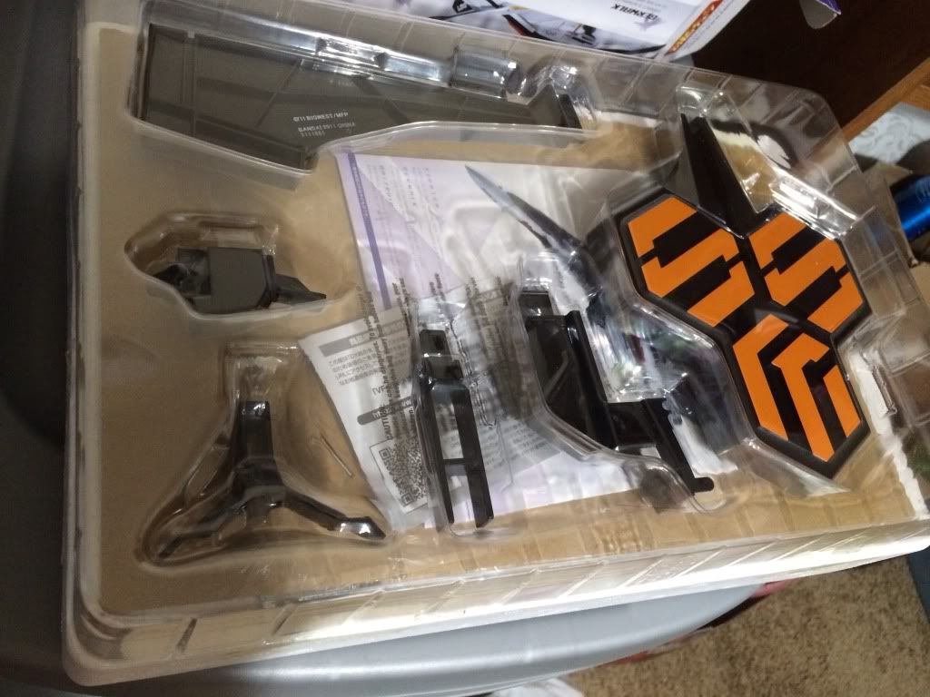 253F3F9D-9BB1-4CF6-8617-F0E39A04616E-159