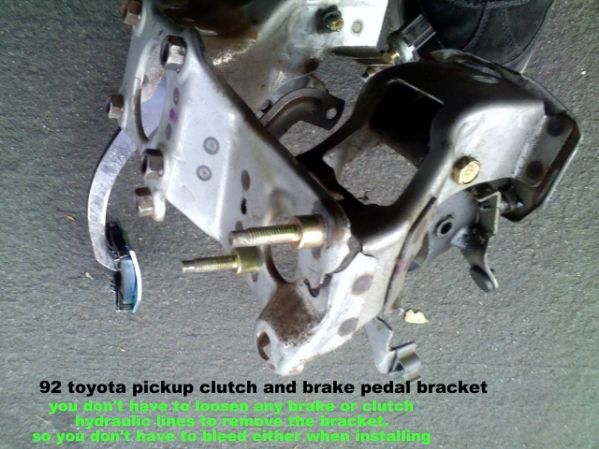 1992 Toyota PU Clutch Pedal Bracket1a Zps9039ffd4
