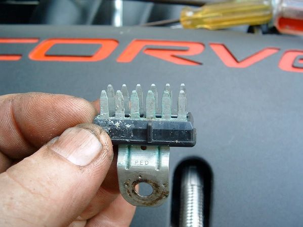 2006 Chrysler flickering lights #2