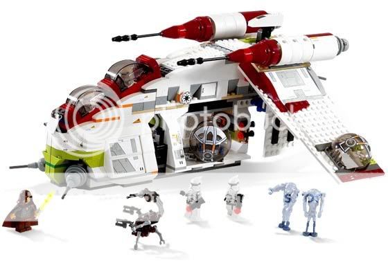 LEGO Star Wars Republic Gunship 7163 *Damaged Box* NEW